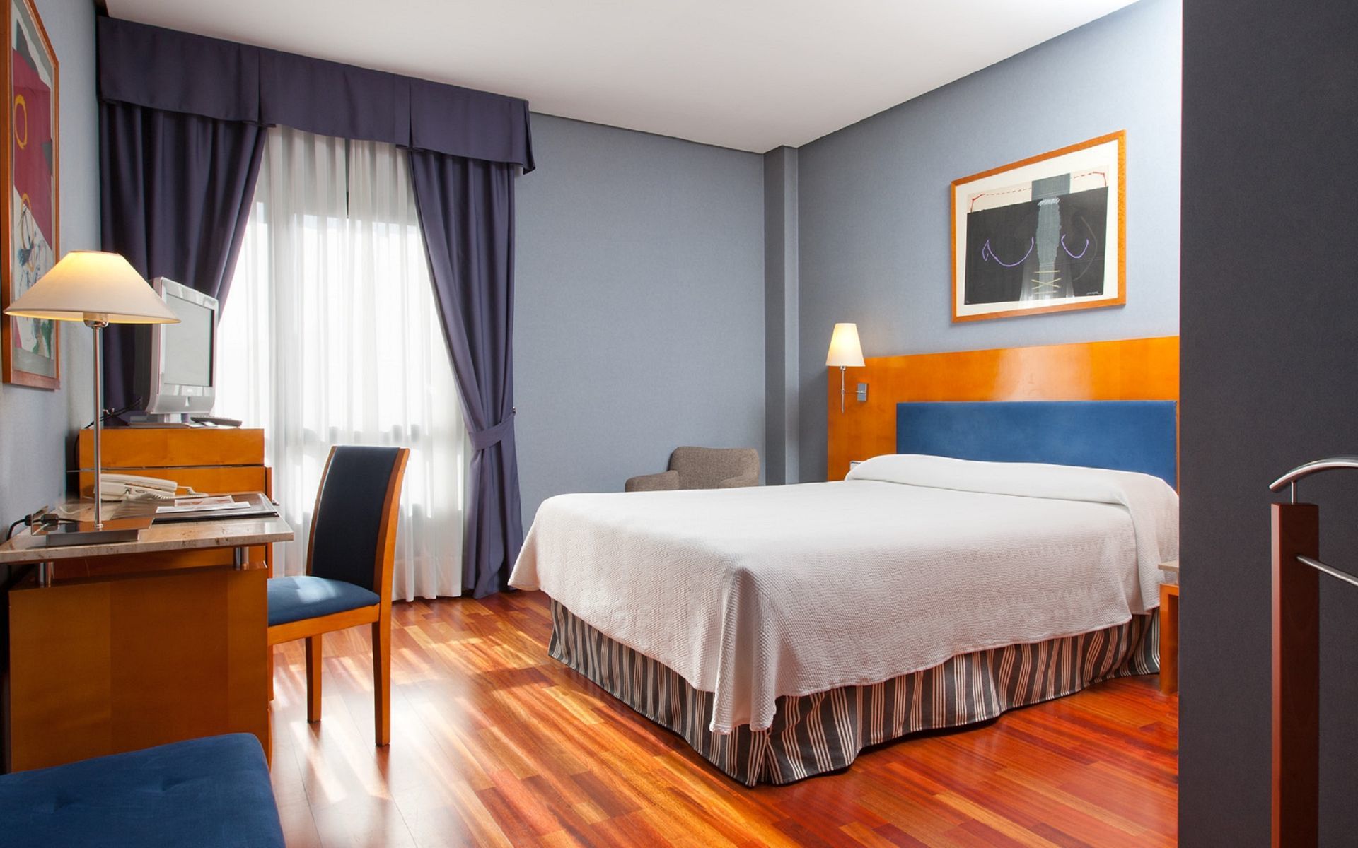 Nh Ciudad De Cuenca Hotel Cuenca  Luaran gambar