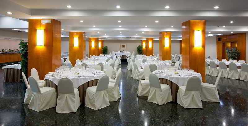Nh Ciudad De Cuenca Hotel Cuenca  Luaran gambar